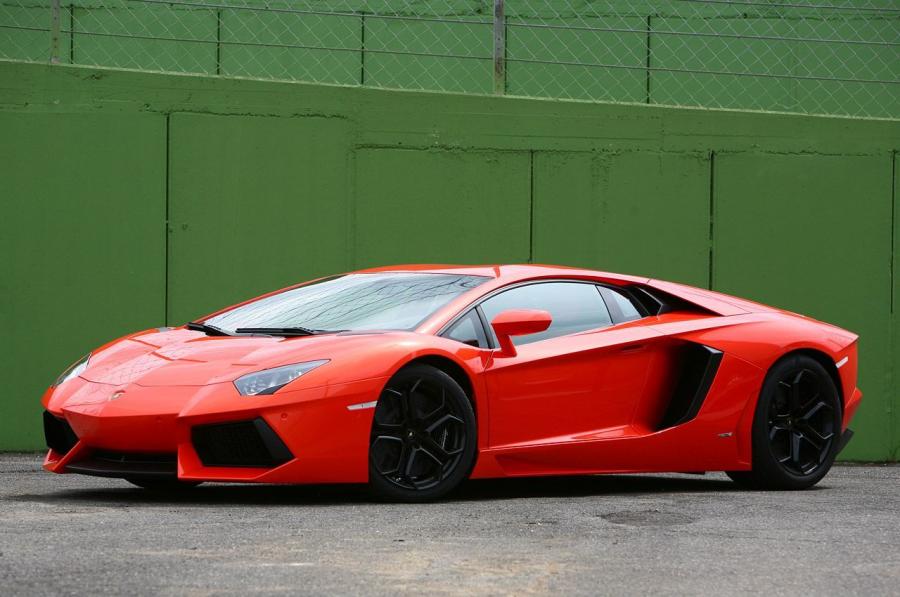  Lamborghini Aventador LP700-4 2011 года  (фото 115 из 204)